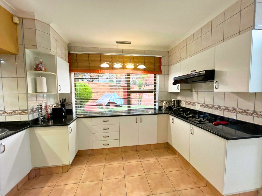 5 Bedroom Property for Sale in Bedfordview Gauteng