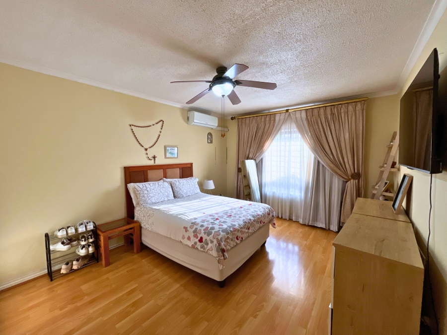 5 Bedroom Property for Sale in Bedfordview Gauteng
