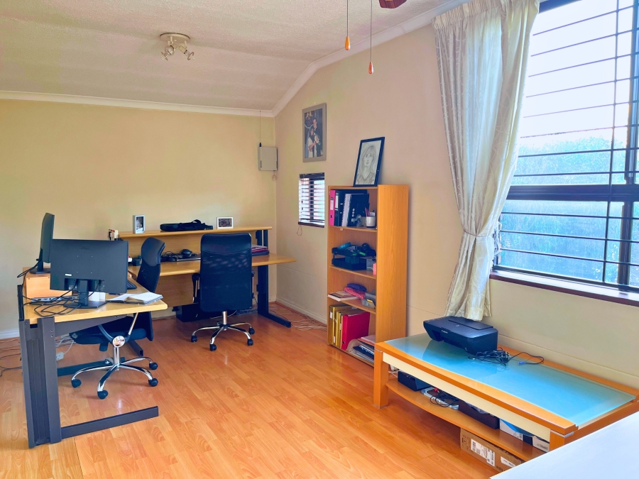 5 Bedroom Property for Sale in Bedfordview Gauteng