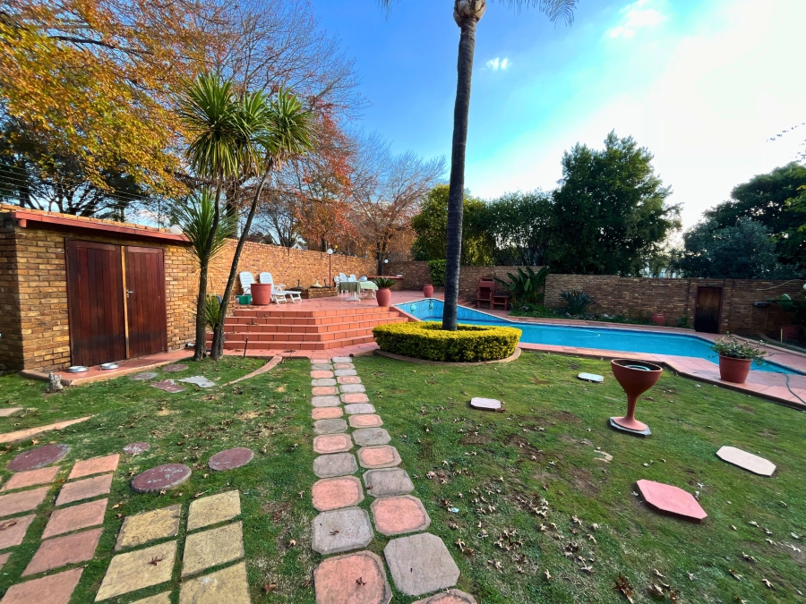 5 Bedroom Property for Sale in Bedfordview Gauteng
