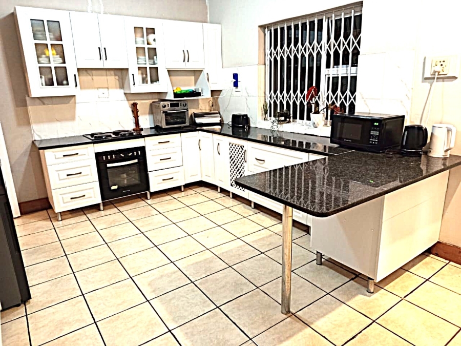 3 Bedroom Property for Sale in Roodepoort Central Gauteng