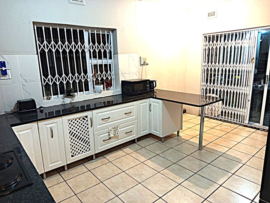 3 Bedroom Property for Sale in Roodepoort Central Gauteng