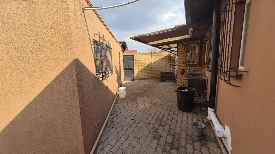 3 Bedroom Property for Sale in Bakerton Gauteng