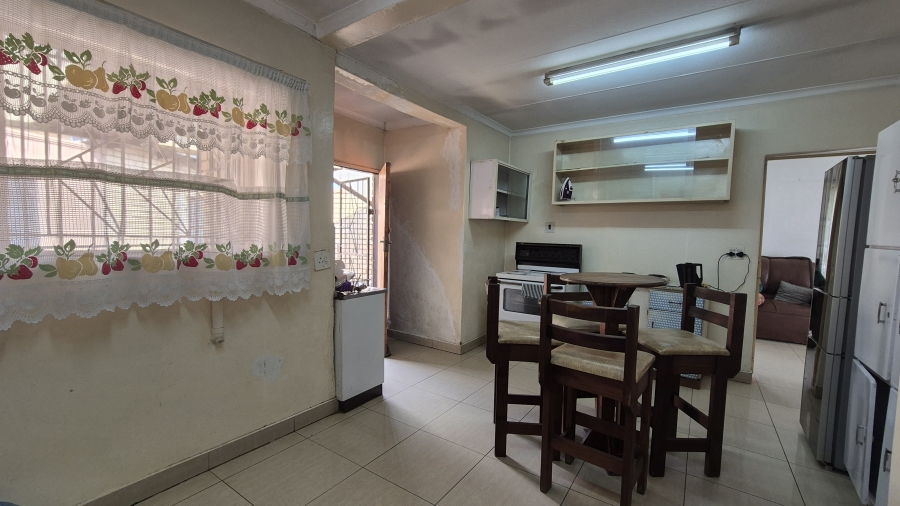 3 Bedroom Property for Sale in Bakerton Gauteng