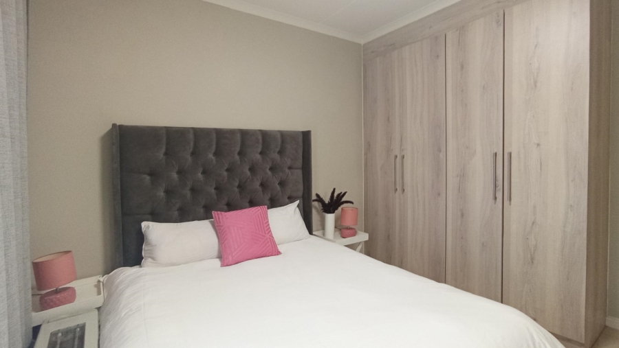 2 Bedroom Property for Sale in Noordhang Gauteng