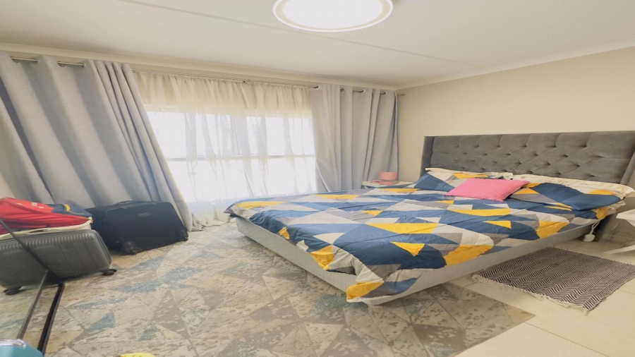 2 Bedroom Property for Sale in Noordhang Gauteng