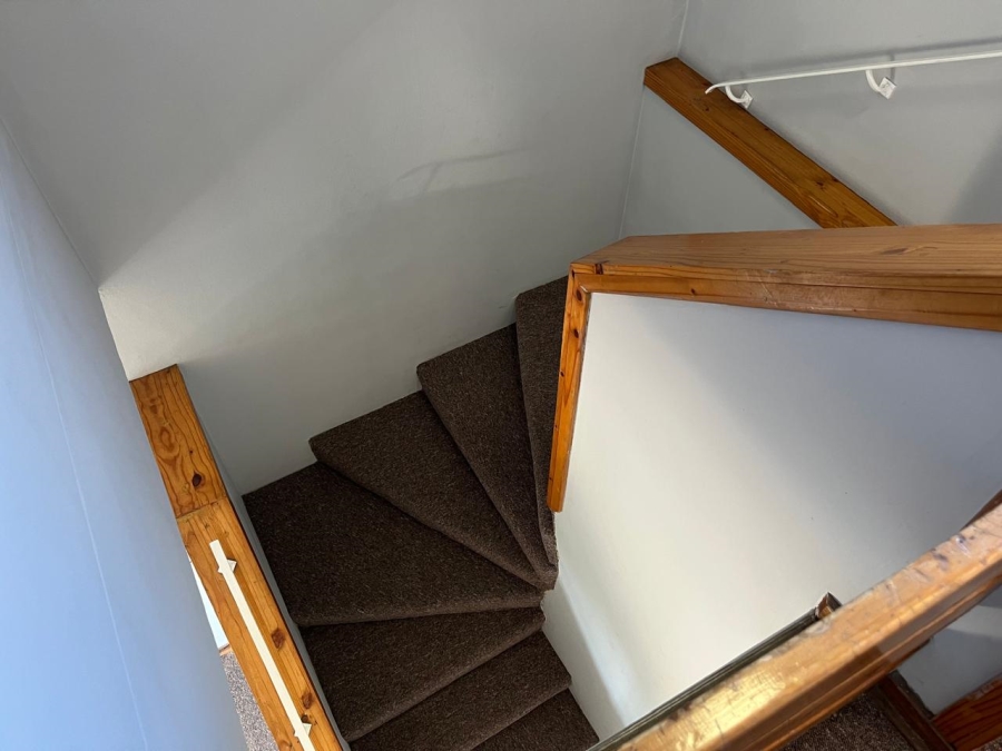 2 Bedroom Property for Sale in Eastleigh Gauteng