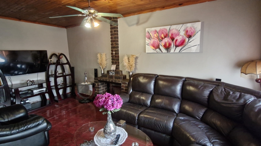 3 Bedroom Property for Sale in Geluksdal Gauteng