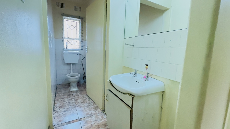 3 Bedroom Property for Sale in Selcourt Gauteng