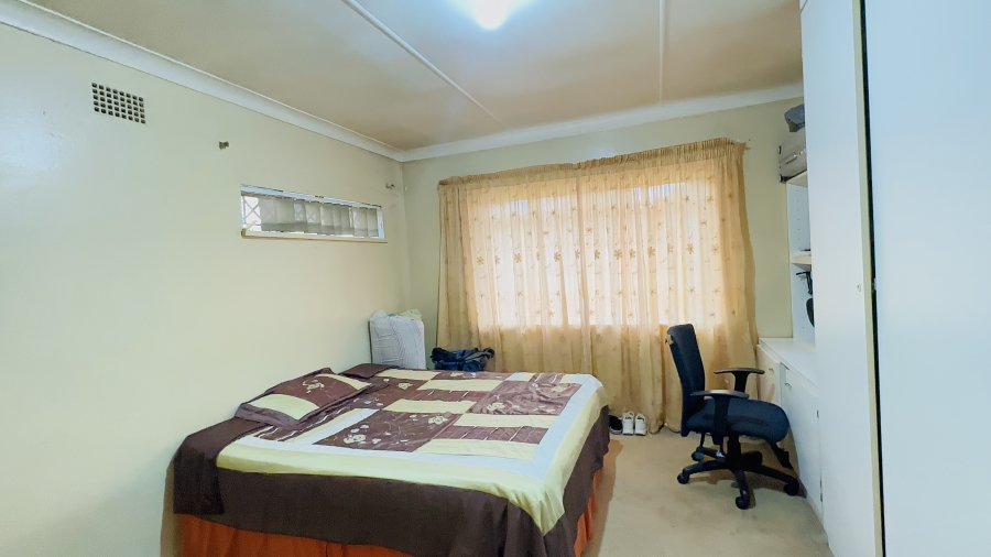 3 Bedroom Property for Sale in Selcourt Gauteng