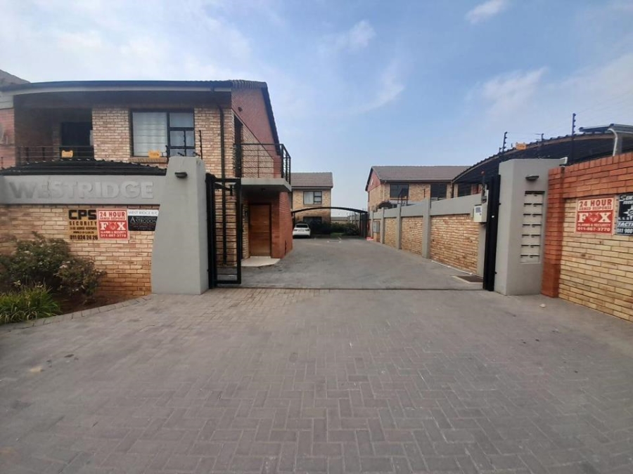 2 Bedroom Property for Sale in Meyersdal Gauteng