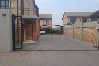 2 Bedroom Property for Sale in Meyersdal Gauteng