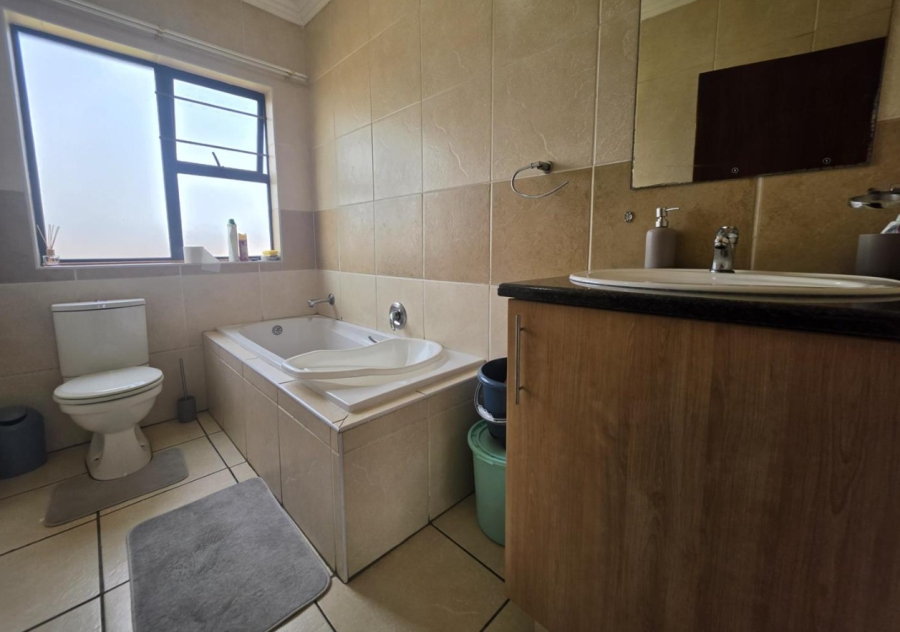 2 Bedroom Property for Sale in Meyersdal Gauteng