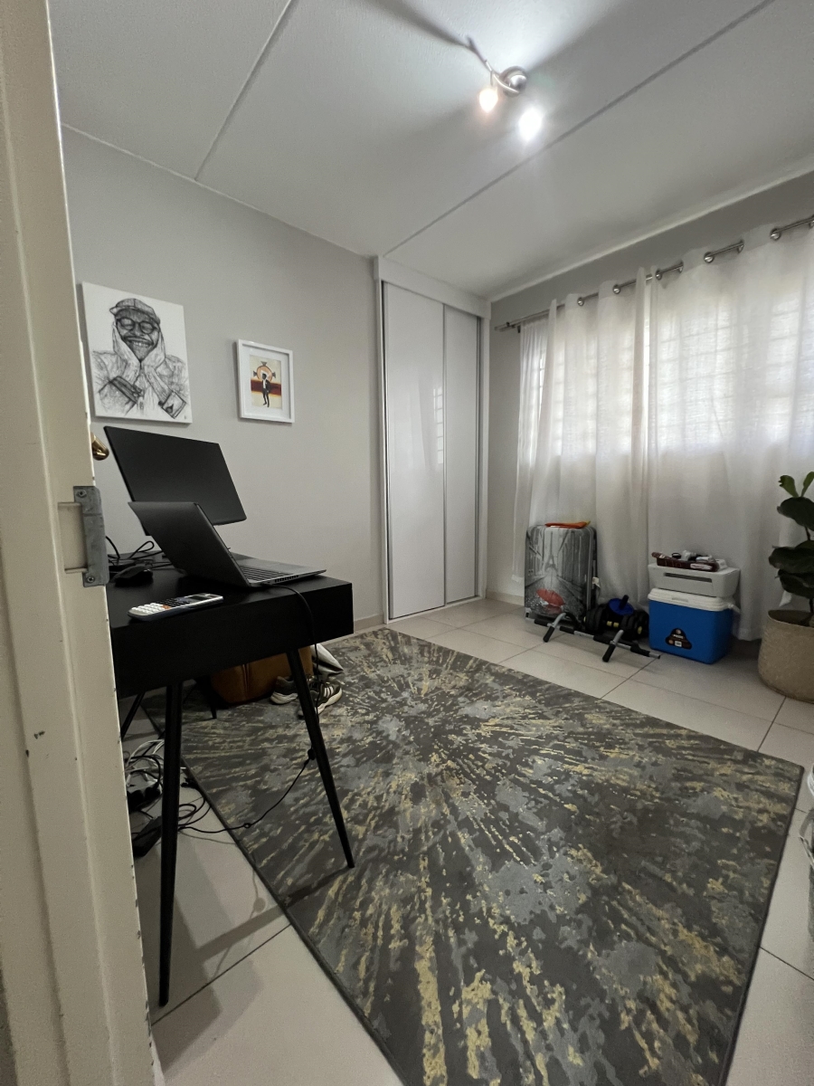 2 Bedroom Property for Sale in North Riding Gauteng