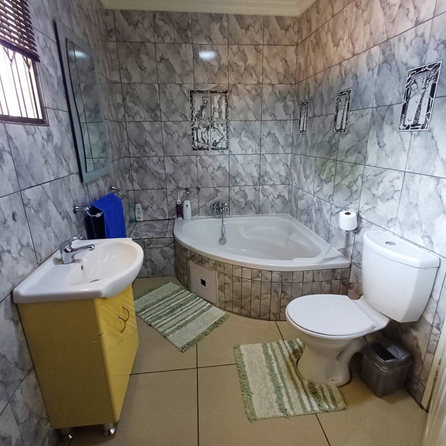4 Bedroom Property for Sale in Homelands Gauteng