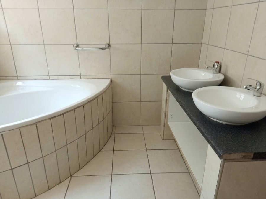 3 Bedroom Property for Sale in Vanderbijlpark SW 1 Gauteng