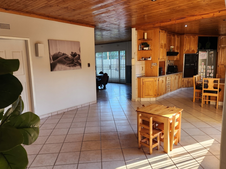4 Bedroom Property for Sale in Vanderbijlpark Sw 2 Gauteng
