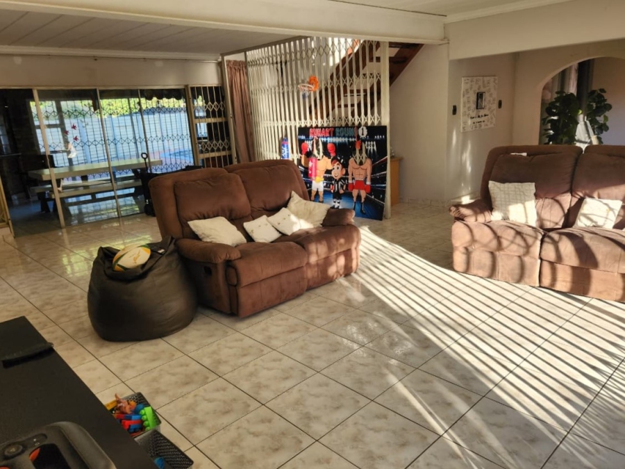 4 Bedroom Property for Sale in Vanderbijlpark Sw 2 Gauteng