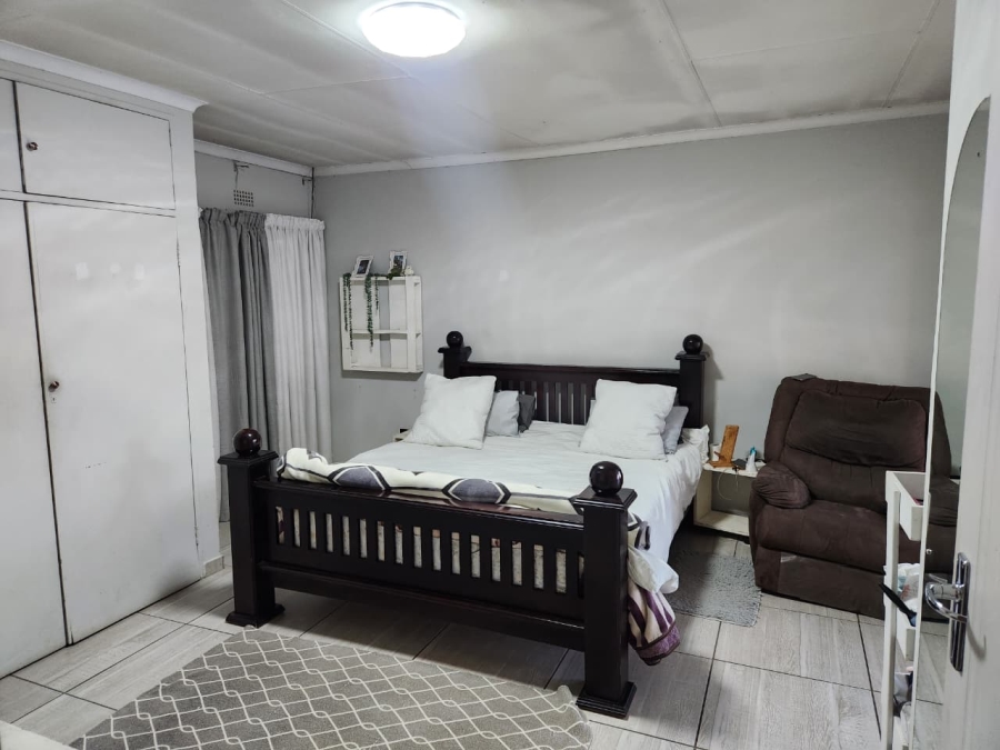 4 Bedroom Property for Sale in Vanderbijlpark Sw 2 Gauteng
