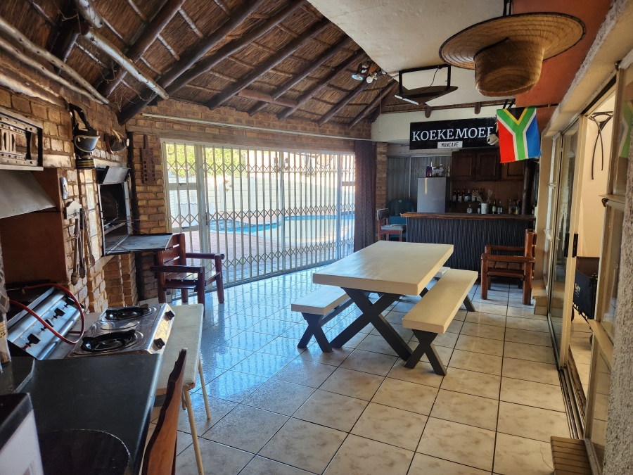 4 Bedroom Property for Sale in Vanderbijlpark Sw 2 Gauteng