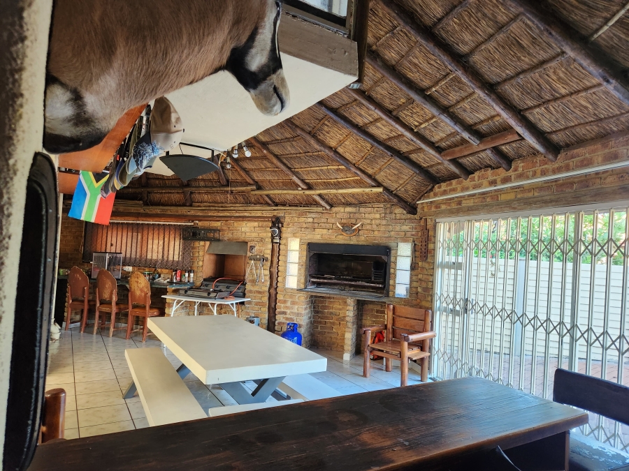 4 Bedroom Property for Sale in Vanderbijlpark Sw 2 Gauteng