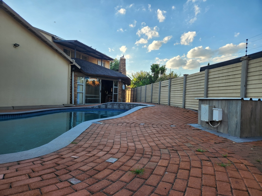 4 Bedroom Property for Sale in Vanderbijlpark Sw 2 Gauteng