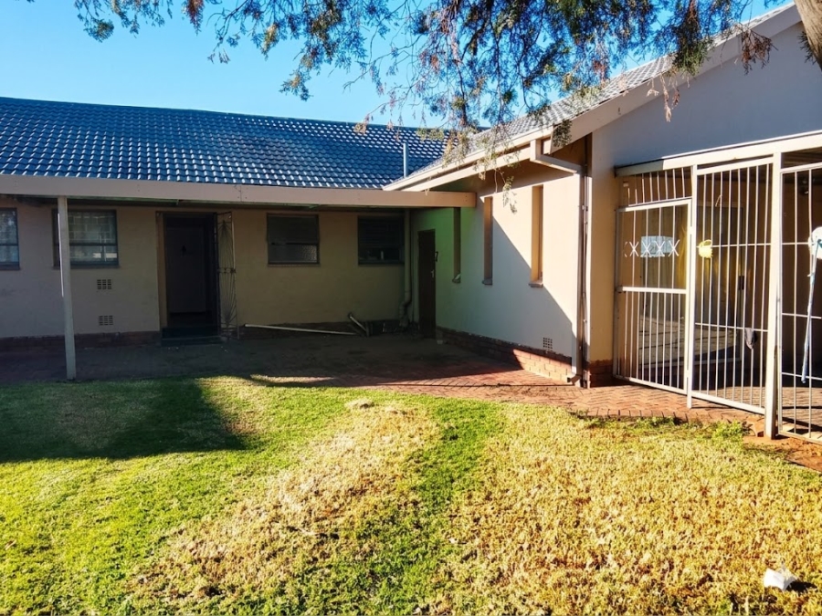 9 Bedroom Property for Sale in Vanderbijlpark CE Gauteng