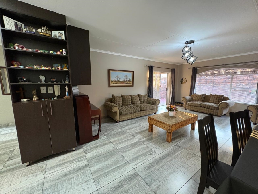 3 Bedroom Property for Sale in Three Rivers Gauteng