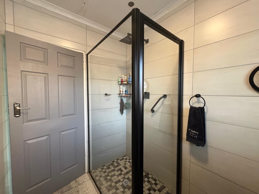 3 Bedroom Property for Sale in Three Rivers Gauteng