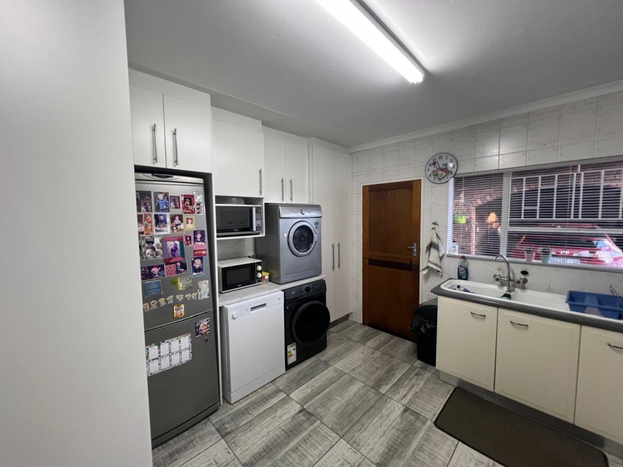 3 Bedroom Property for Sale in Three Rivers Gauteng