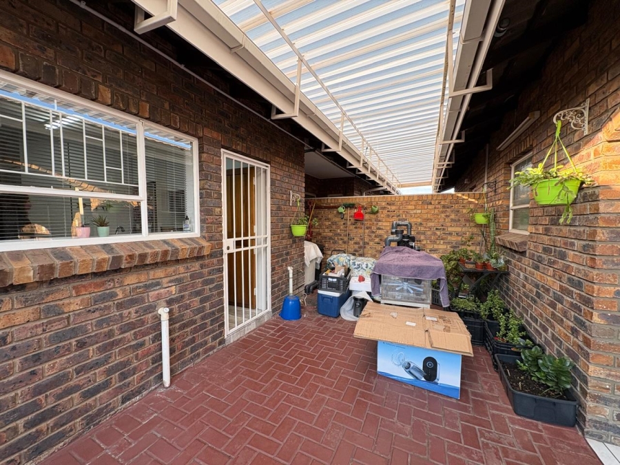 3 Bedroom Property for Sale in Three Rivers Gauteng
