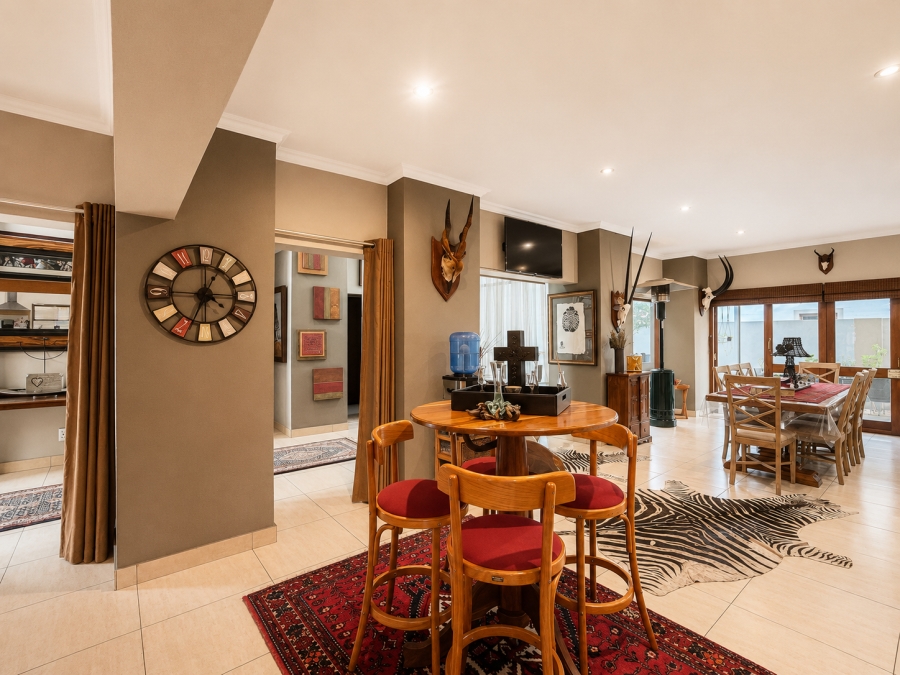 4 Bedroom Property for Sale in Three Rivers Proper Gauteng