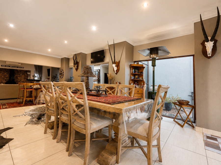 4 Bedroom Property for Sale in Three Rivers Proper Gauteng