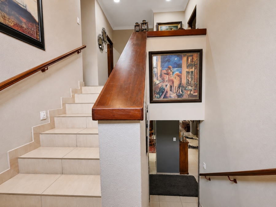 4 Bedroom Property for Sale in Three Rivers Proper Gauteng