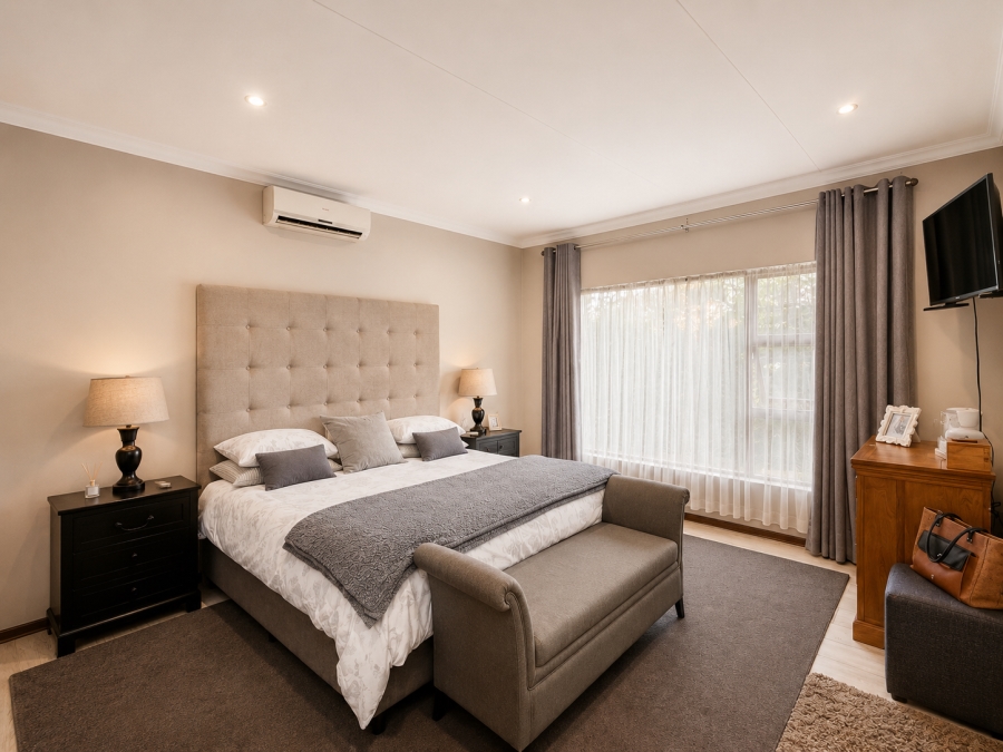 4 Bedroom Property for Sale in Three Rivers Proper Gauteng