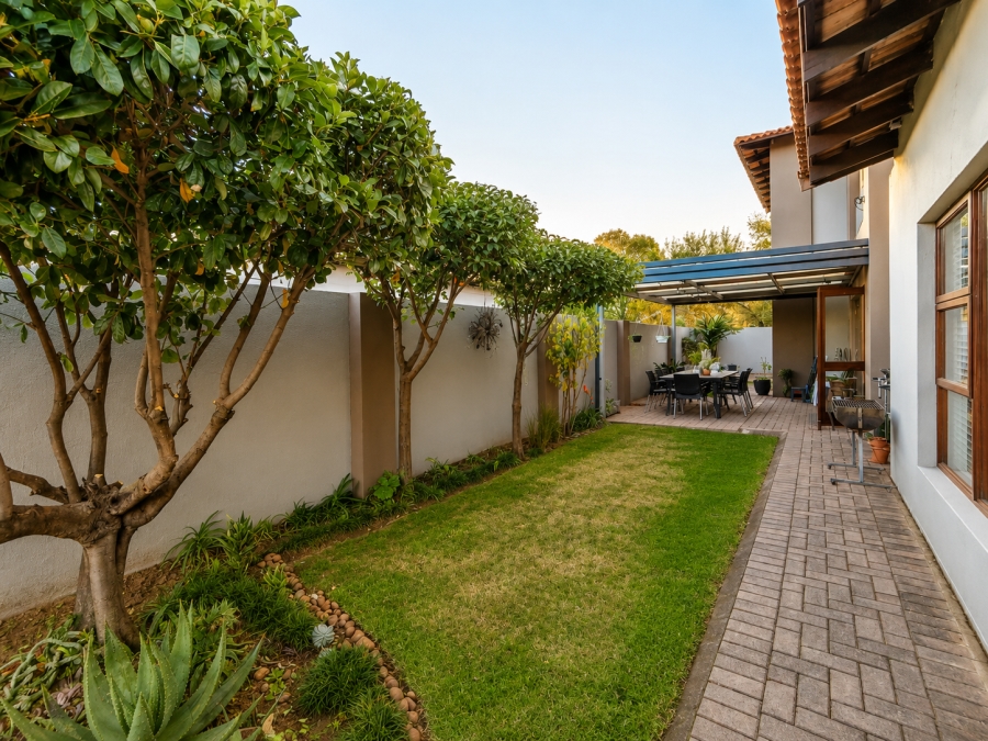 4 Bedroom Property for Sale in Three Rivers Proper Gauteng