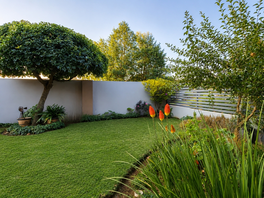4 Bedroom Property for Sale in Three Rivers Proper Gauteng