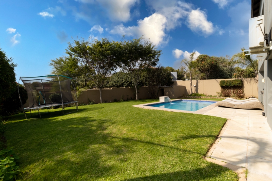 To Let 4 Bedroom Property for Rent in Silver Lakes Gauteng