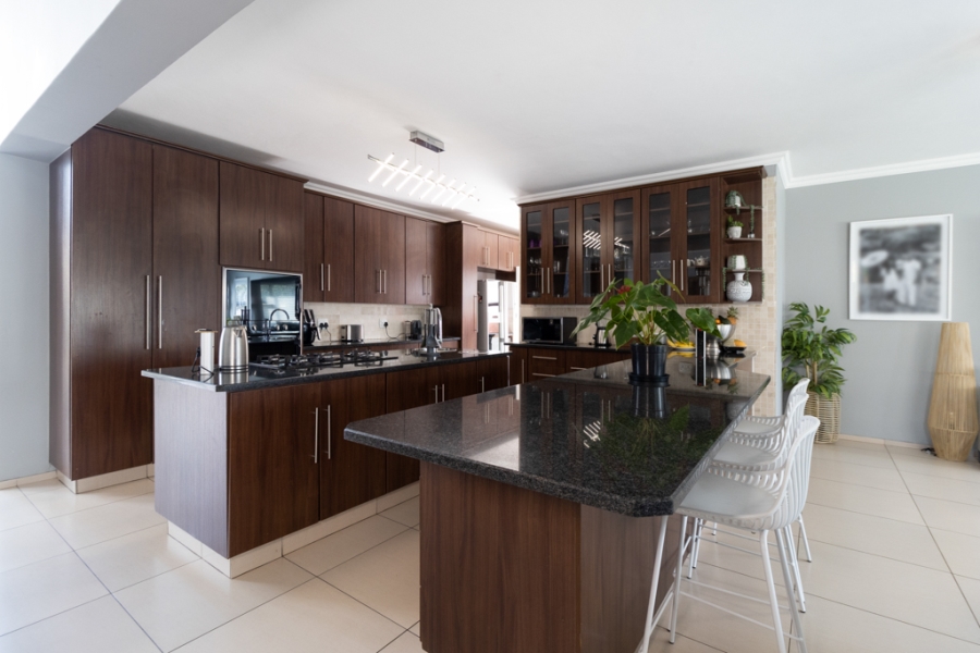 To Let 4 Bedroom Property for Rent in Silver Lakes Gauteng