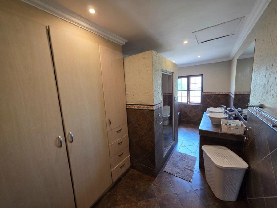 3 Bedroom Property for Sale in Leeuwfontein Gauteng