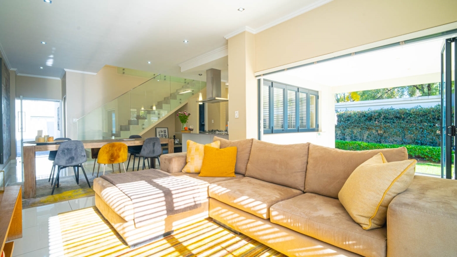 3 Bedroom Property for Sale in Lonehill Gauteng