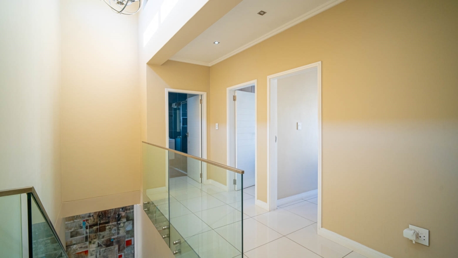 3 Bedroom Property for Sale in Lonehill Gauteng