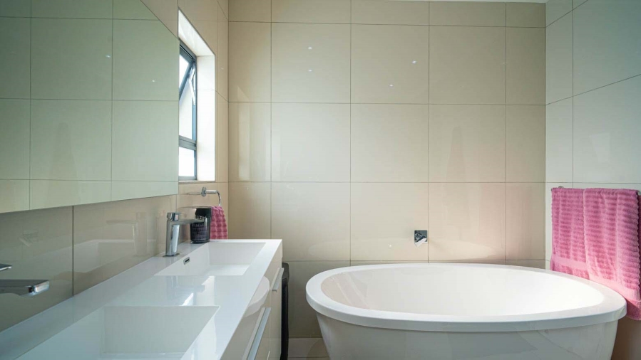 3 Bedroom Property for Sale in Lonehill Gauteng