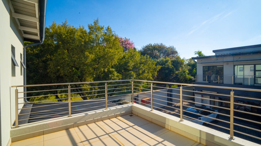 3 Bedroom Property for Sale in Lonehill Gauteng