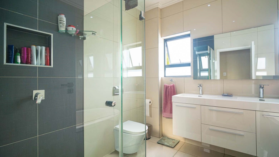 3 Bedroom Property for Sale in Lonehill Gauteng
