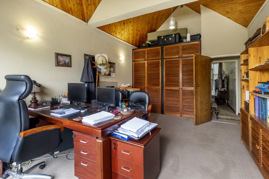 6 Bedroom Property for Sale in Wonderboom South Gauteng