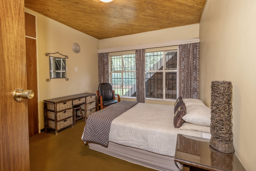 6 Bedroom Property for Sale in Wonderboom South Gauteng