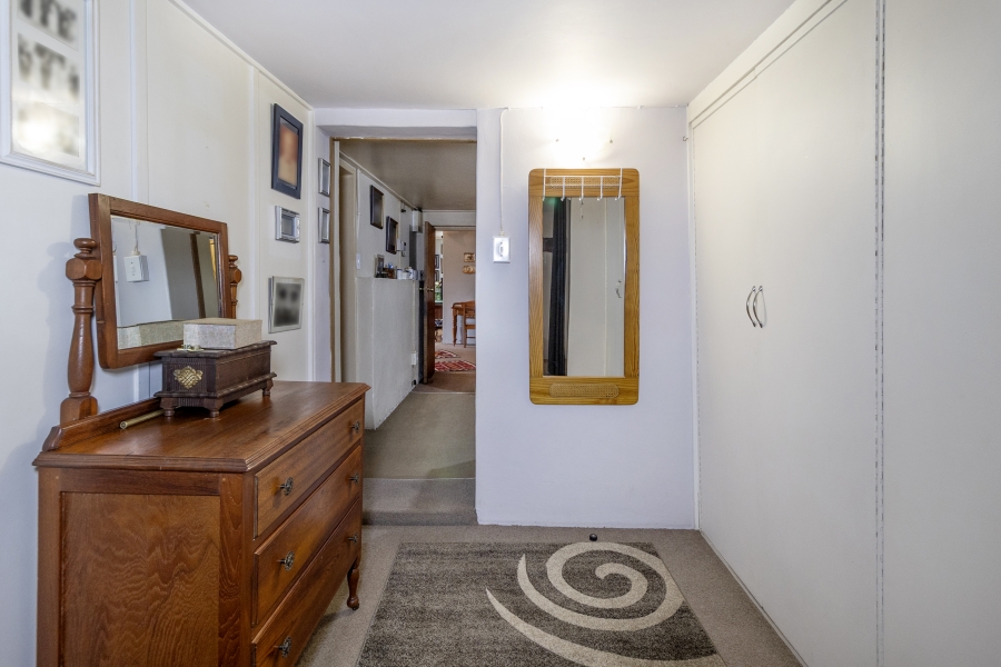 6 Bedroom Property for Sale in Wonderboom South Gauteng