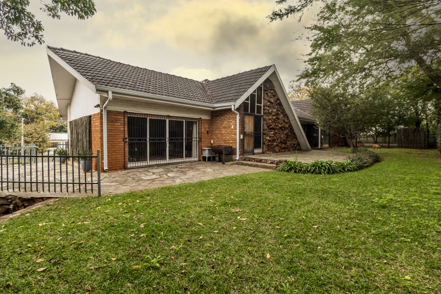 6 Bedroom Property for Sale in Wonderboom South Gauteng