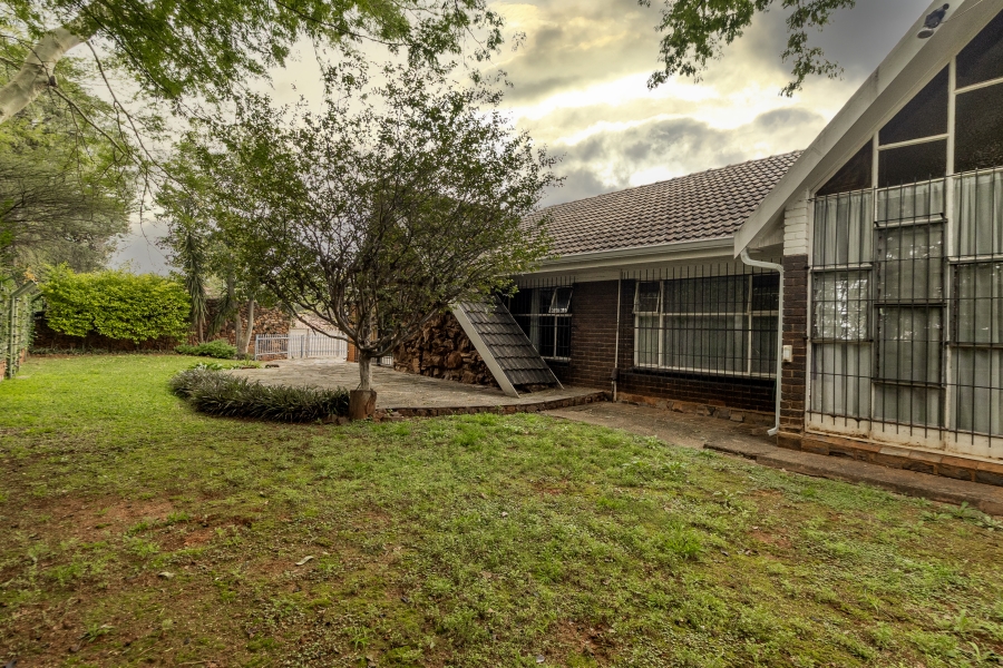 6 Bedroom Property for Sale in Wonderboom South Gauteng